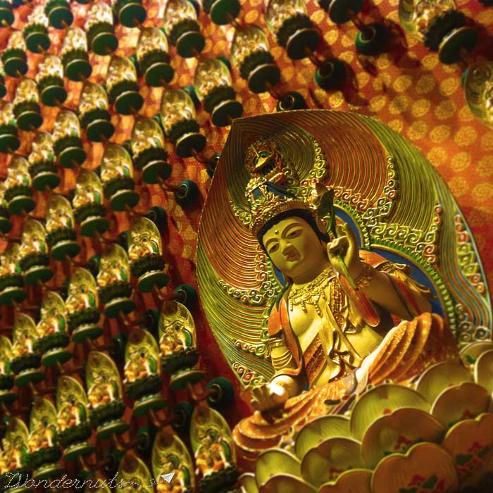 Millions of buddhist statues.